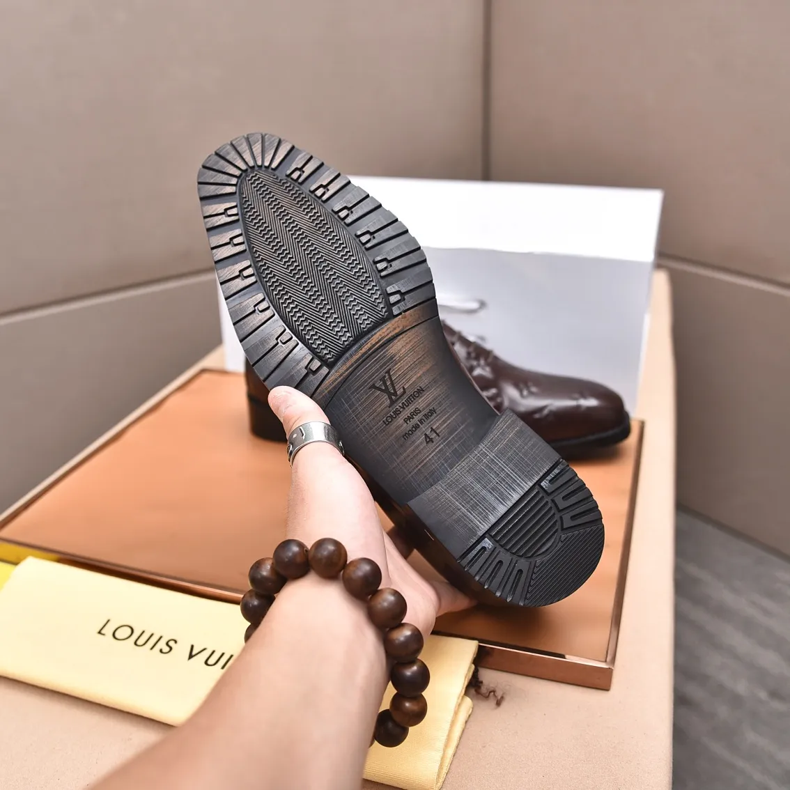 Men's shoes💰480📛📛【LOUIS VUITTON】(Quan Niu Li) Louis Vuitton 2023 official website synchronized new products👟Milan fashion catwalk style🇰🇾🇰🇾LV family logo, celebrity style, a must-have for fashionistas⚠️First layer calfskin➕cowhide lining➕Official website original version special outsole👞Number 38-44
